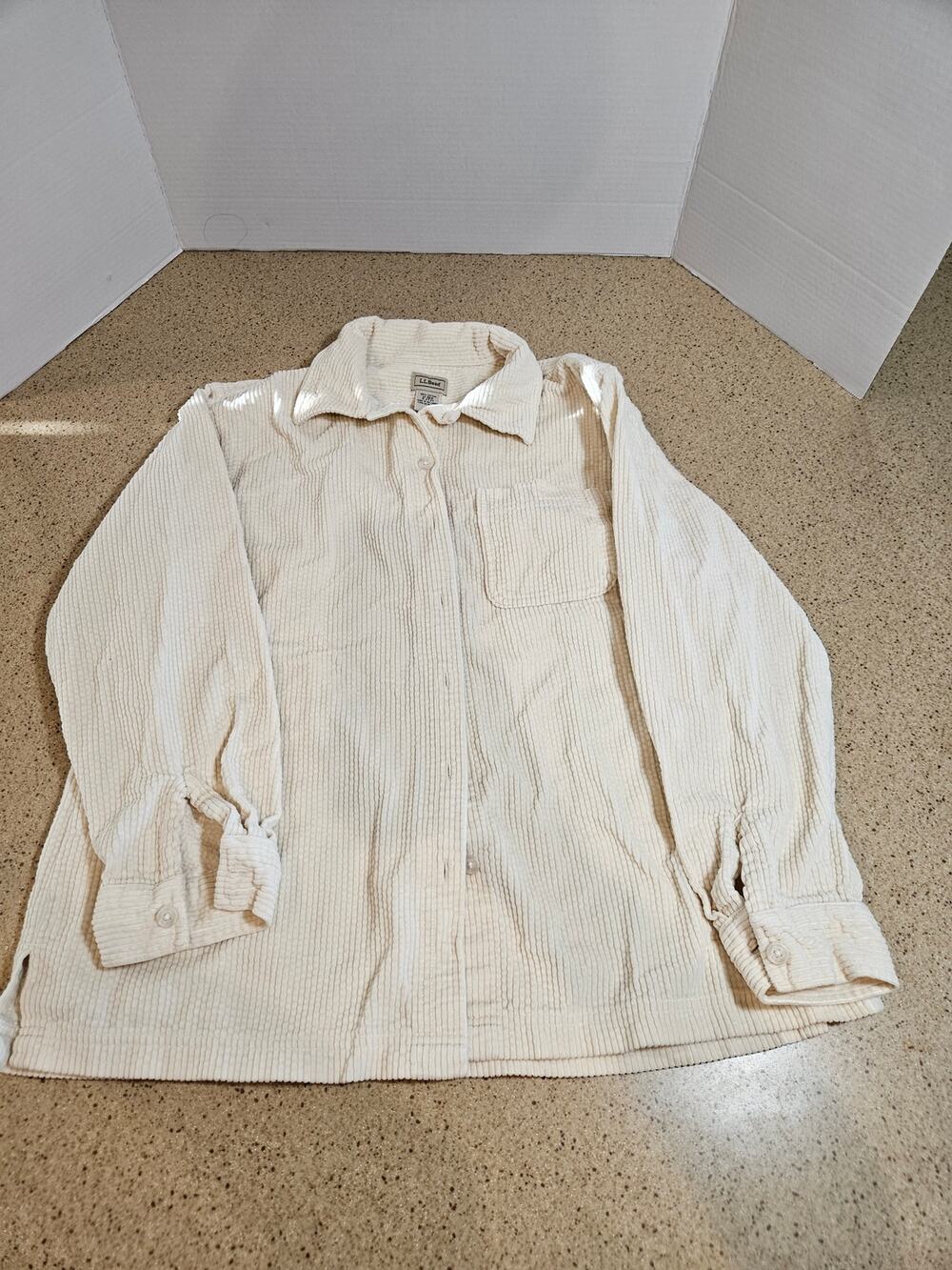 L.L. Bean Cream Corduroy Button-Down Shirt Jacket Shacket Wide Wale Cozy - M